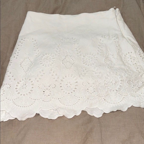 Zara size M White Eyelet Skort - Picture 5 of 8